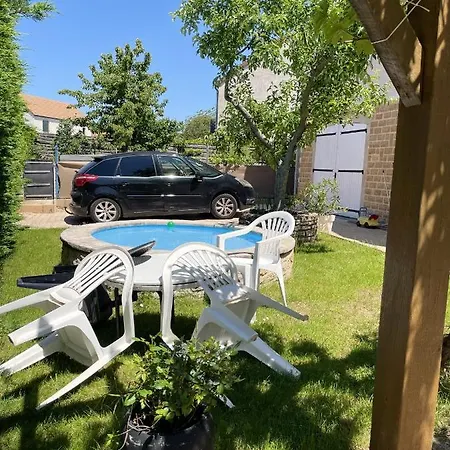 Studio A Beaune Avec Jardin Amenage Et Wifi * Beaune (Cote d'Or)