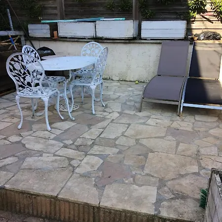 Studio A Beaune Avec Jardin Amenage Et Wifi * Beaune (Cote d'Or)